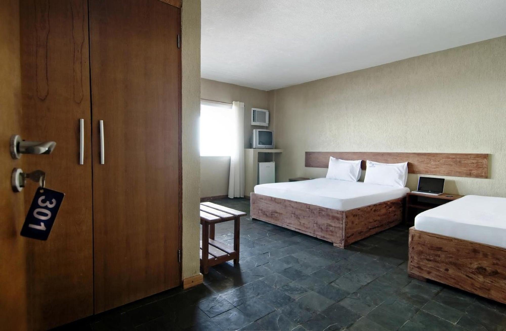 OYO Hotel Arembepe Beach Hotel Buitenkant foto
